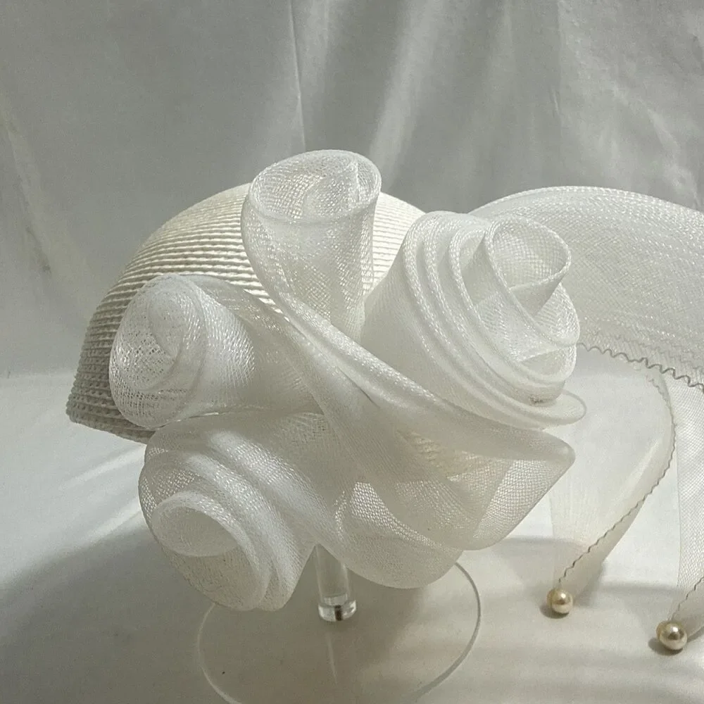 Mr. John Signature Series White Fascinator Hat Women’s 6 1/2 Straw Tool Beads